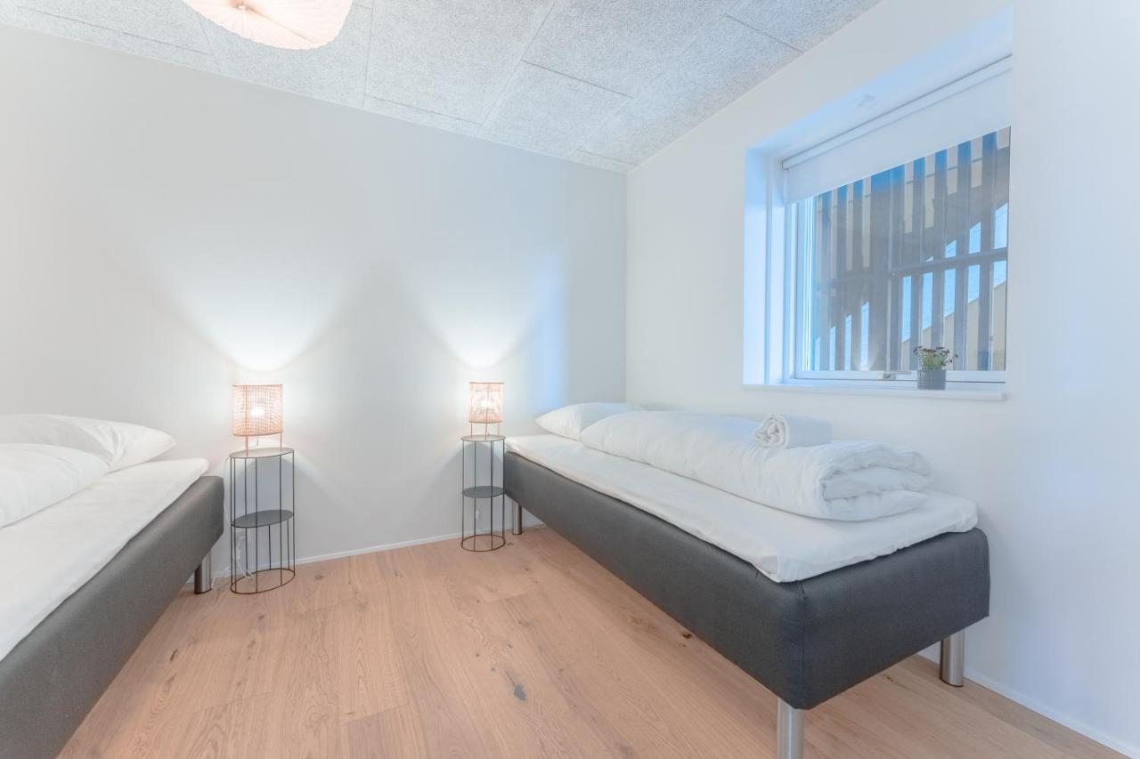 New / Stunning Sea View / Light / 3 Br Apartment Torshavn Bagian luar foto